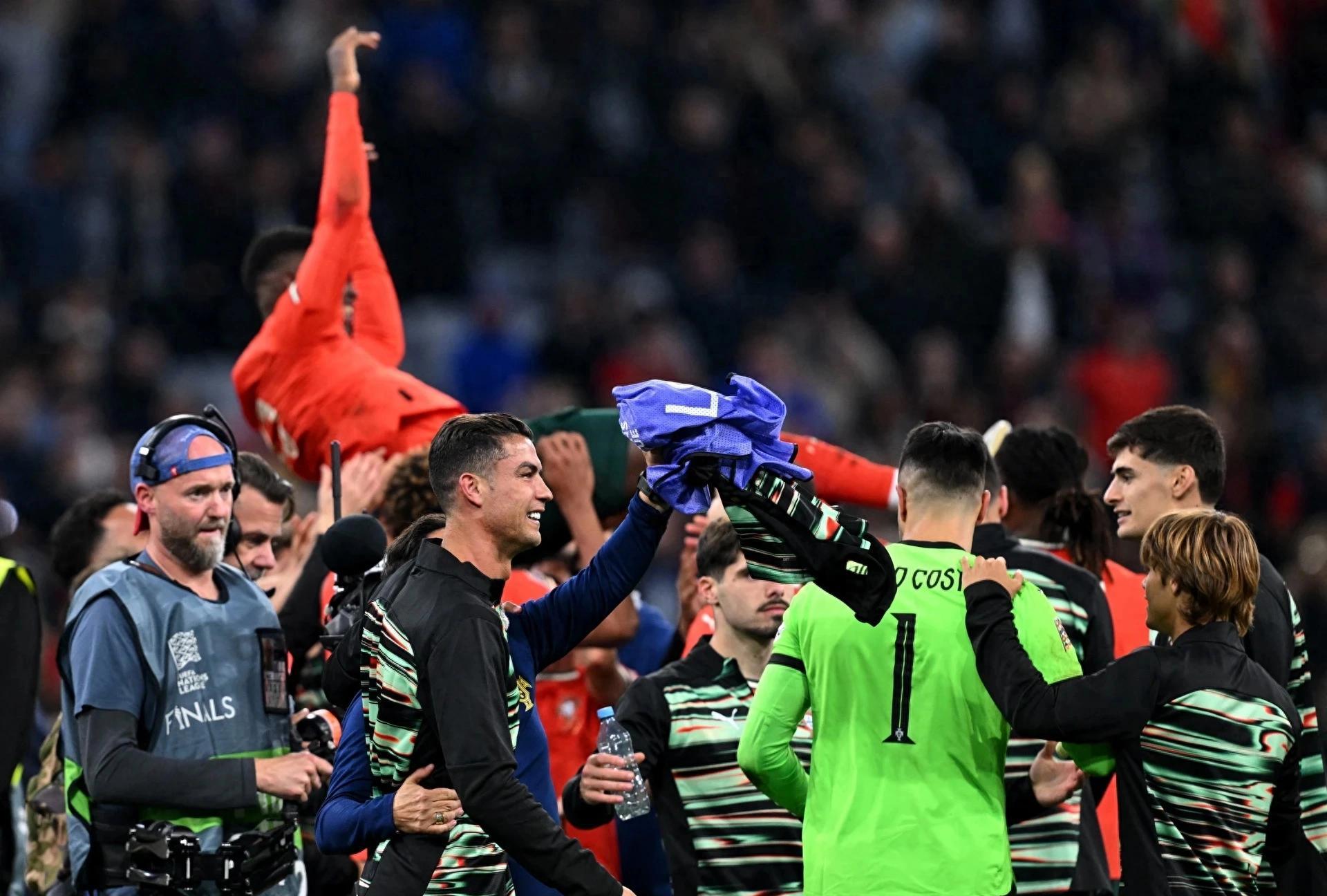 雄霸欧预赛舞台,国家队力争晋级欧洲杯的简单介绍 雄霸欧预赛舞台,国家队力争晋级欧洲杯的简单介绍