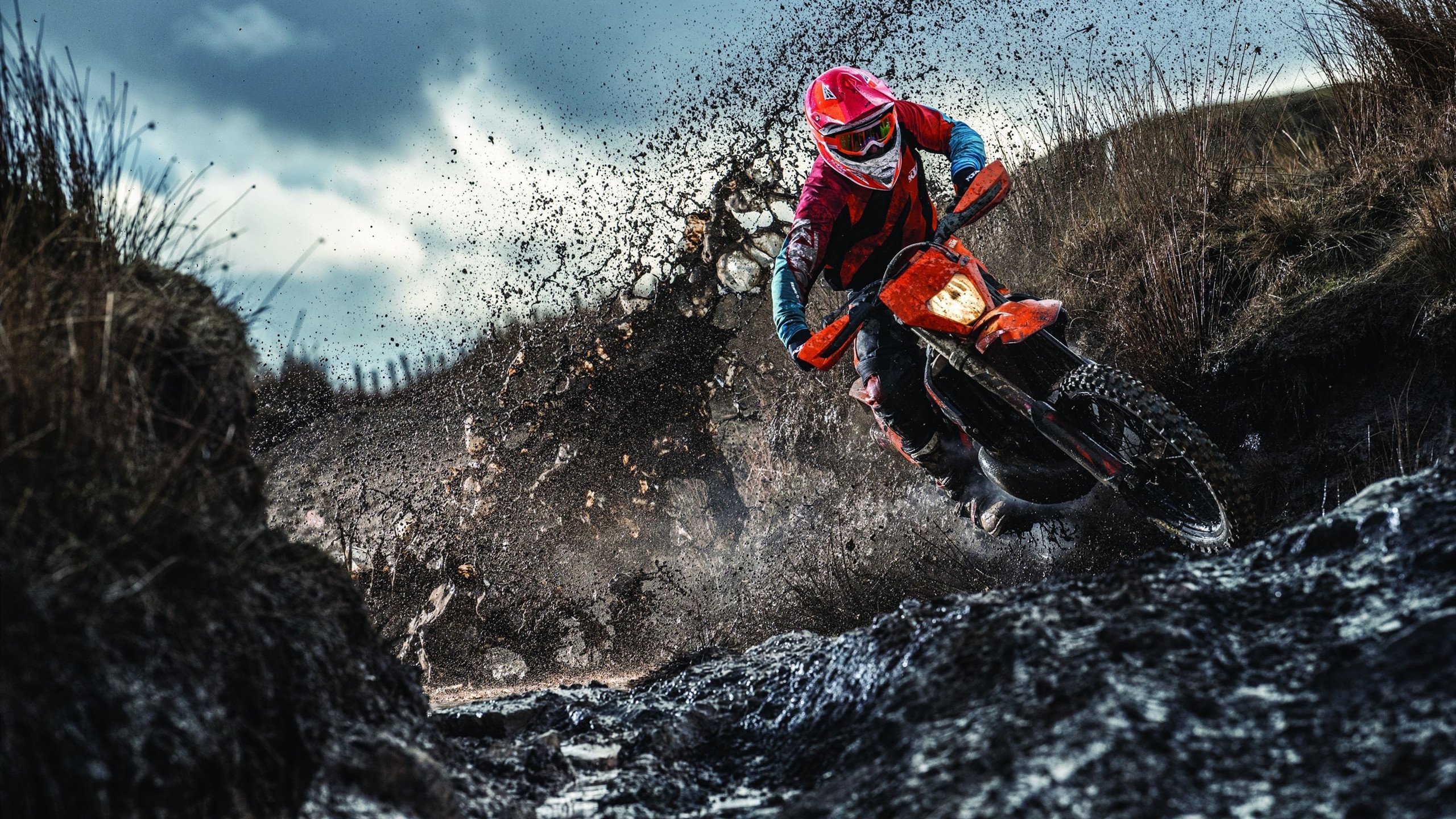 绝境逢生，一剑惊鸿，石宇奇率日本队险胜丹麦，演绎羽坛冰与火之歌